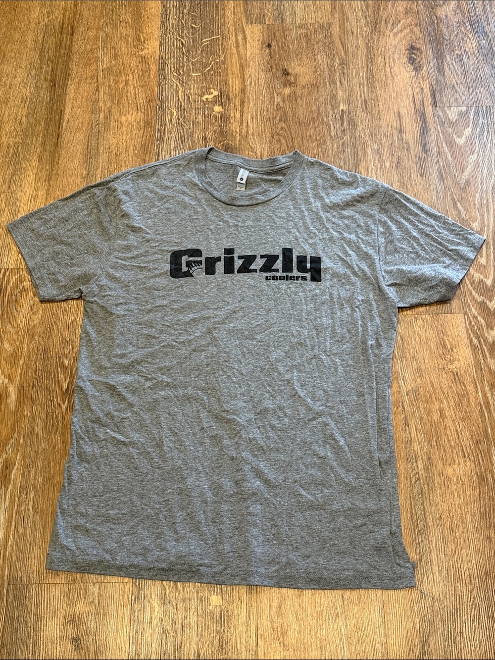 Grizzly Coolers Men's Grey Logo Short Sleeve Tee